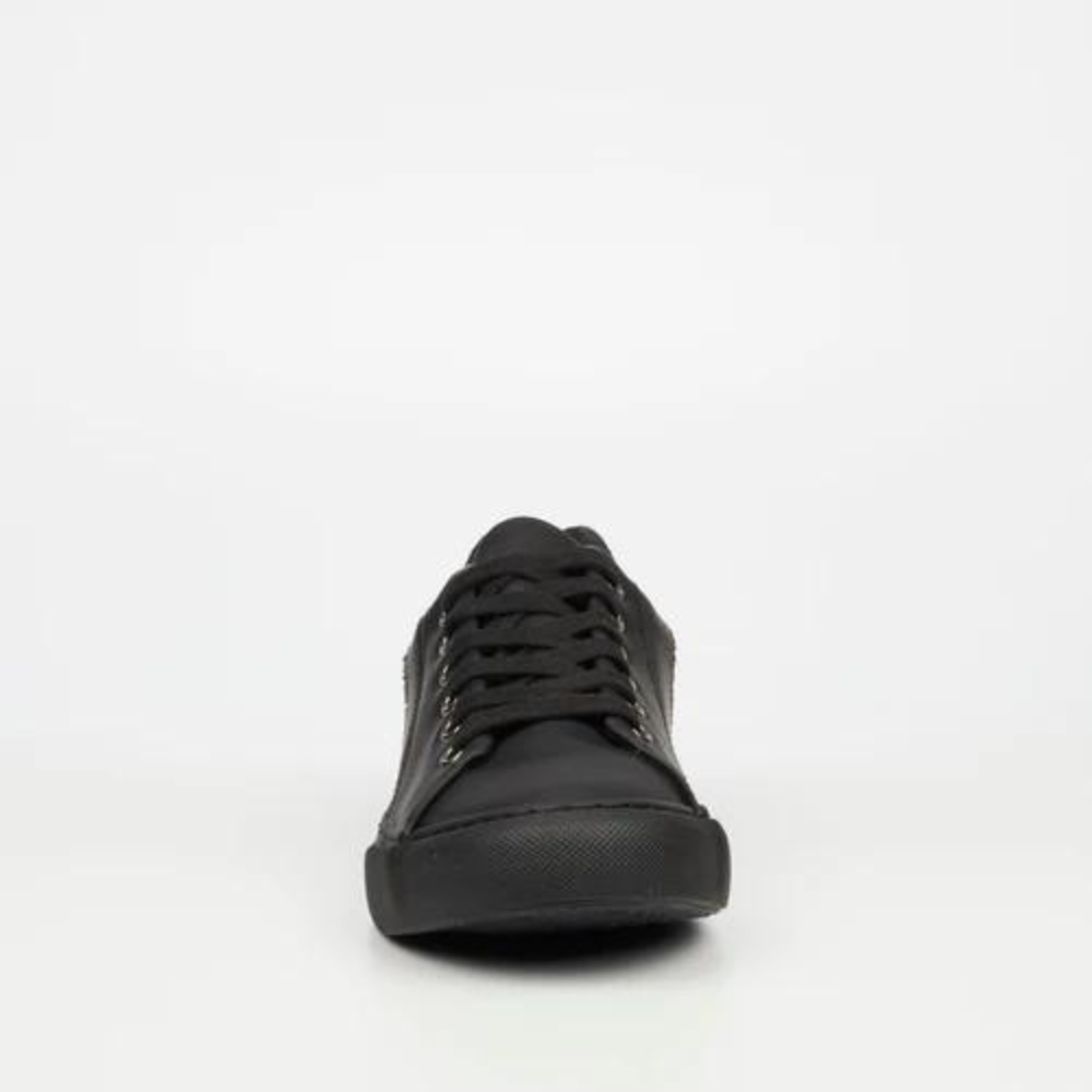 Shore 5 - Black Sneaker