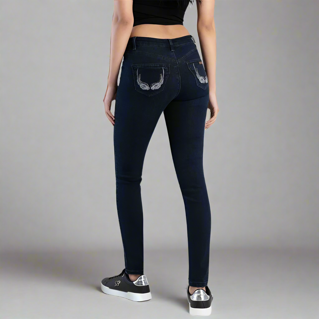 Arlo -Skinny Jean With Back Pocket Embroidery