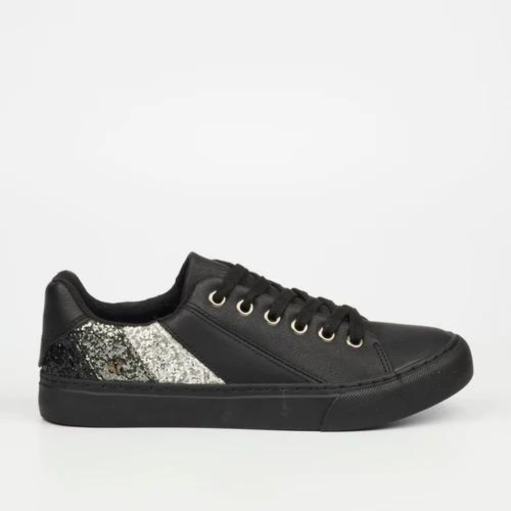 Shore 5 - Black Sneaker