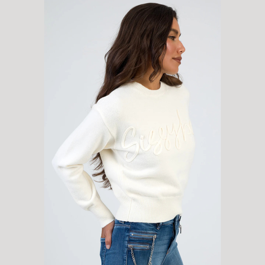 Women’s cream long sleeve knit sweater casual styling