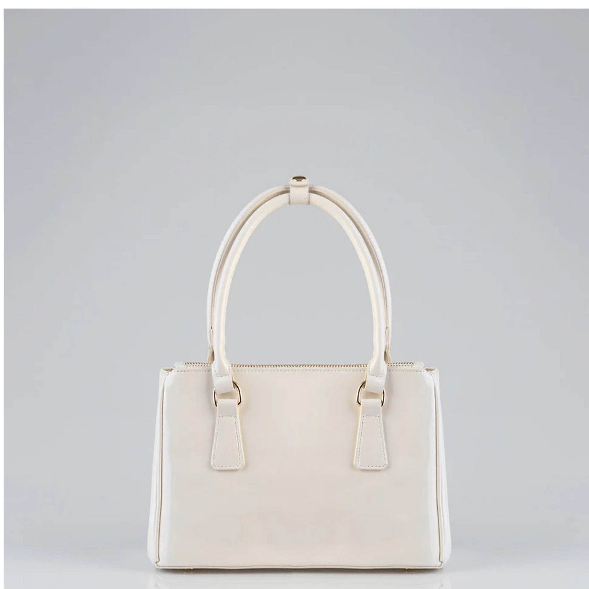 Small Sissy Boy tote bag in cream patent leather style – chic women’s fashion accessory