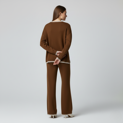 Women’s rust knit lounge set with contrast trim detail