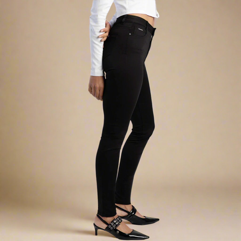 Sissy Boy Robyn black skinny jeans with comfortable stretch and classic pocket style

