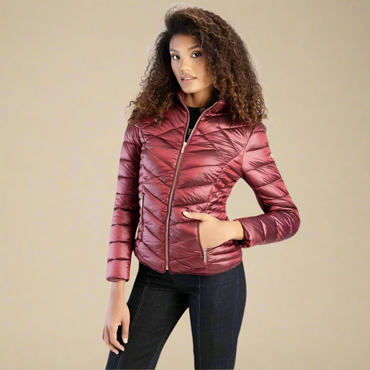 Sissy Boy Ravila burgundy quilted puffer jacket with front zipper and sleek design, perfect for casual winter wear.