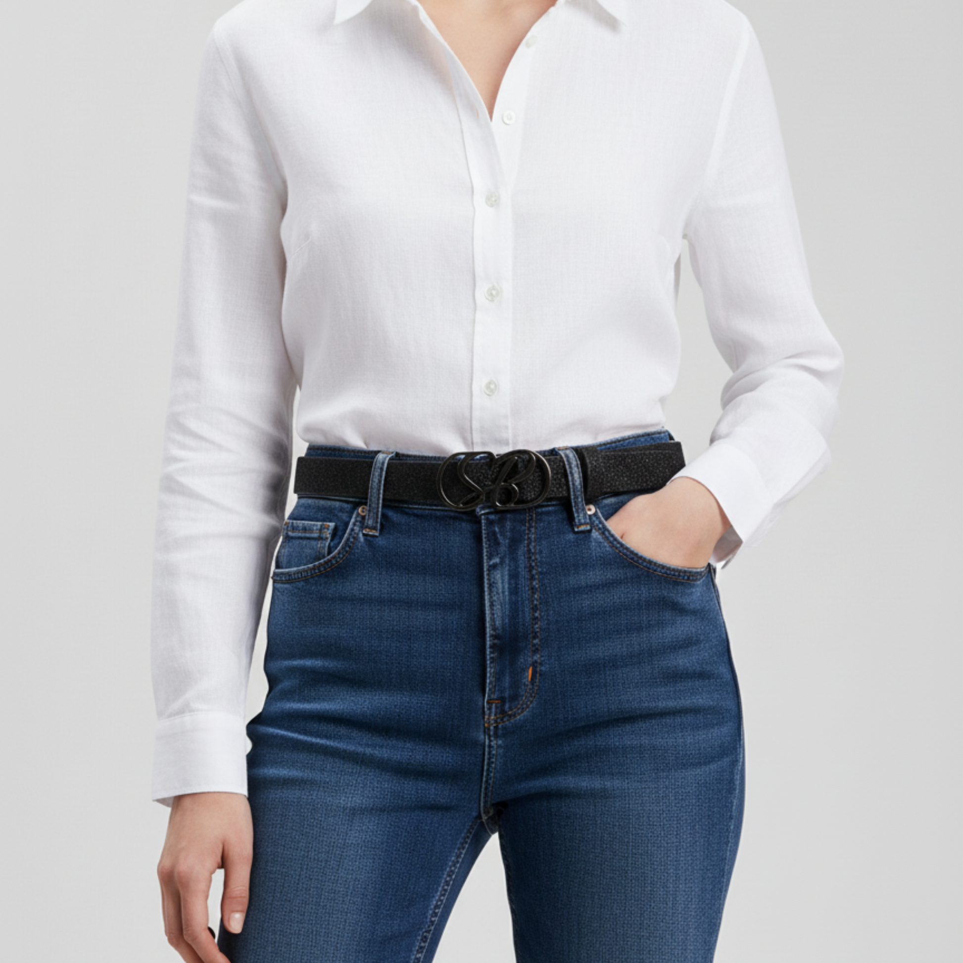 Trendy women’s black belt with glitter detail and signature SB buckle