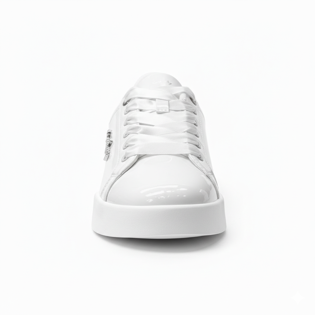 Stylish women’s Sissy Boy Marty sneaker featuring glossy finish and rubber sole