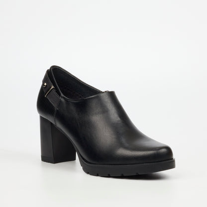 Stylish synthetic upper black ankle boots with zip closure and 7.5cm heel height.