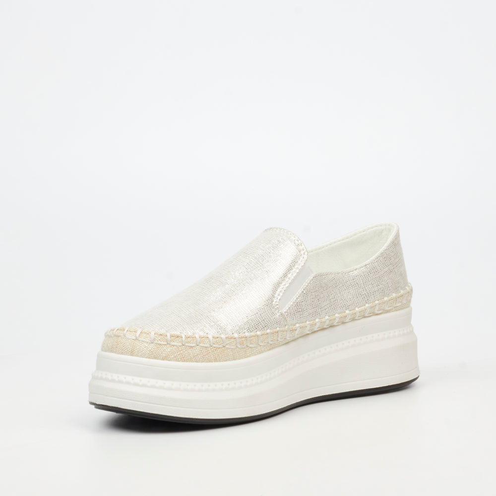 White textured platform sneaker with espadrille trim