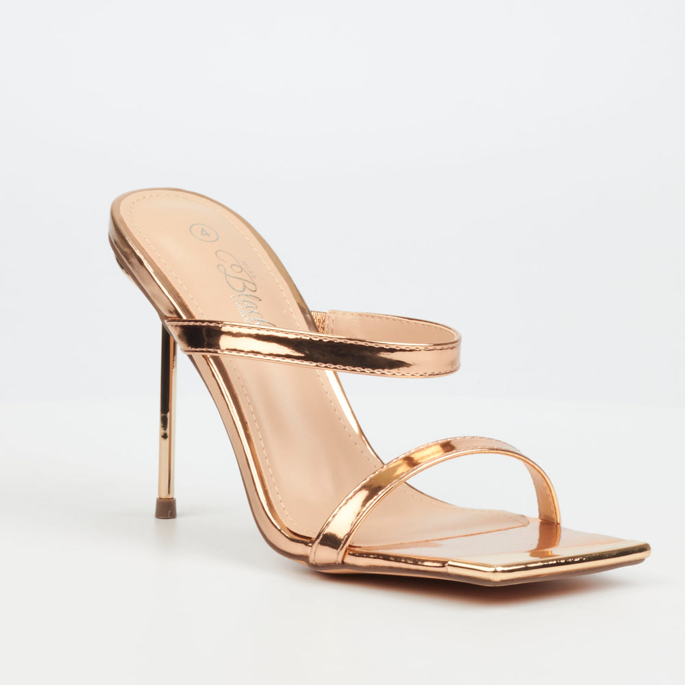 Swing 1 - Miss Black Heel