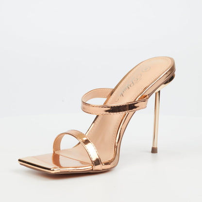 Swing 1 - Miss Black Heel
